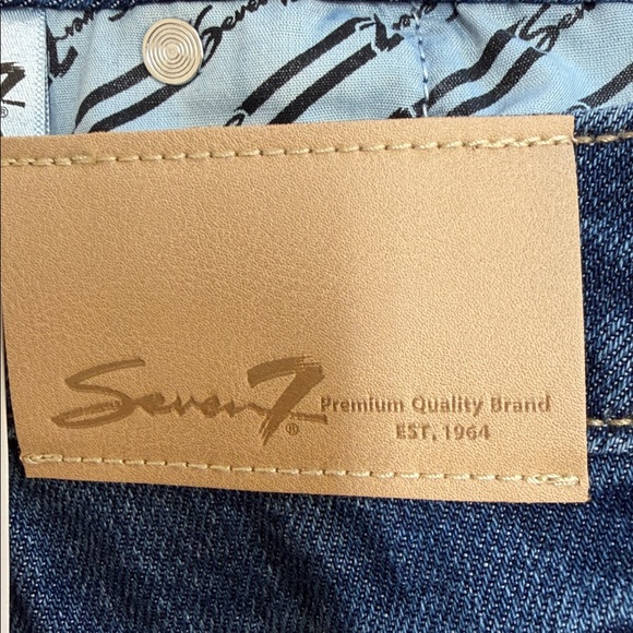 NWT Size 24W Seven7 Loose Straight Jean - Picture 11 of 11